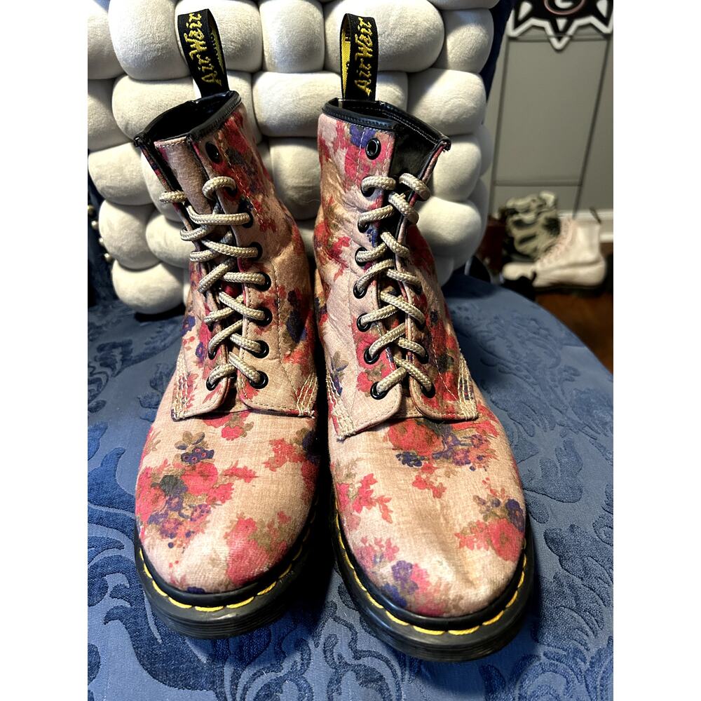 Dr Martens Castel Floral Cream and Pink size 8/EU 39 - Picture 3 of 8